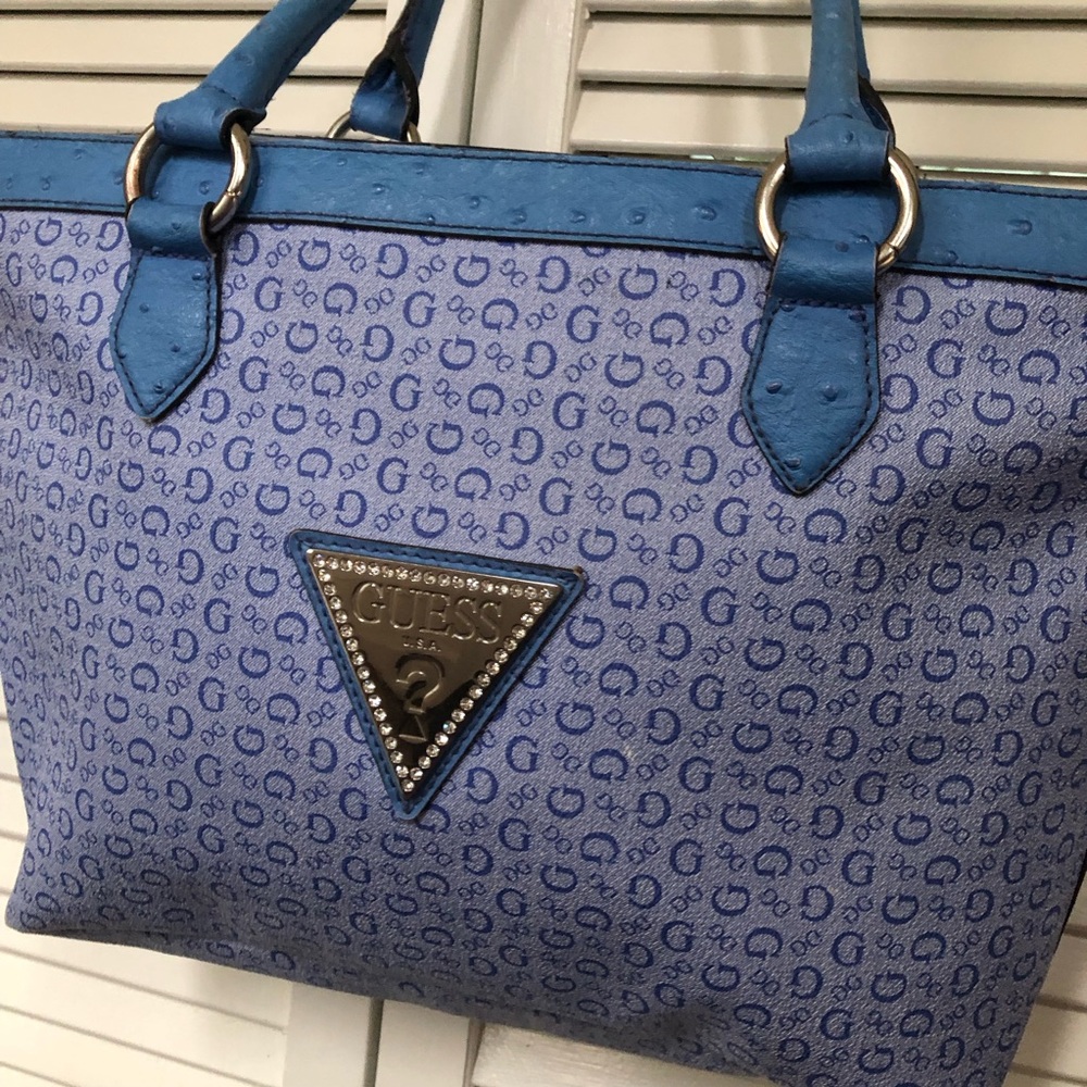 GUESS PURSE